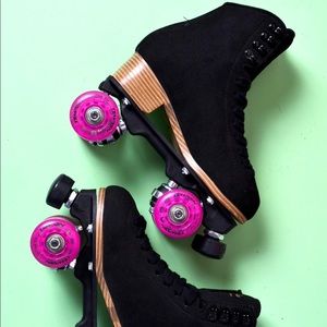 Jackson Vista Viper Roller Skates size 6